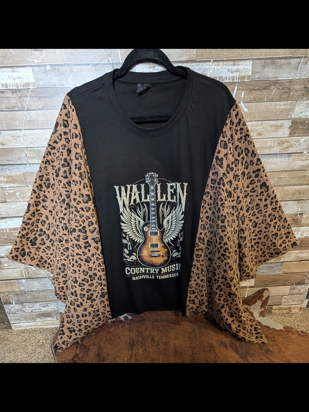 New Wallen Guitar Graphic W Leopard Print Boho Bat Wings